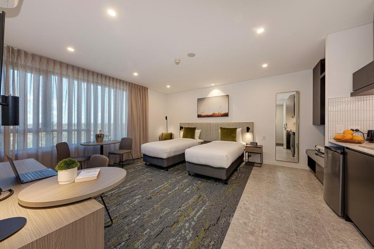 Littomore Suites Kingswood Penrith Dış mekan fotoğraf