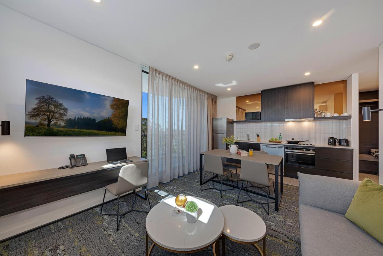 Littomore Suites Kingswood Penrith Dış mekan fotoğraf